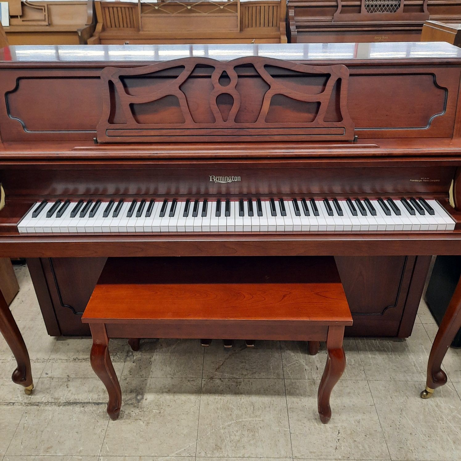 Remington RV-43F Console Piano