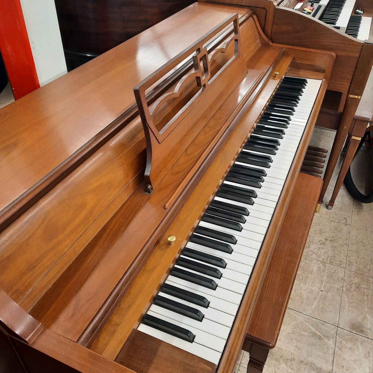 Wurlitzer Console Piano 3