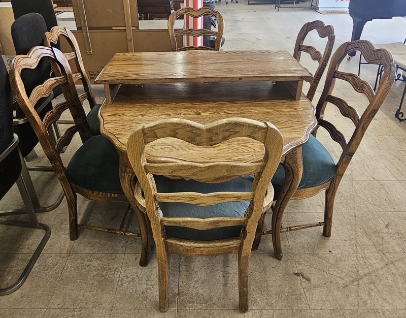 Expandable Oak Dining Table Set with 6 Chairs