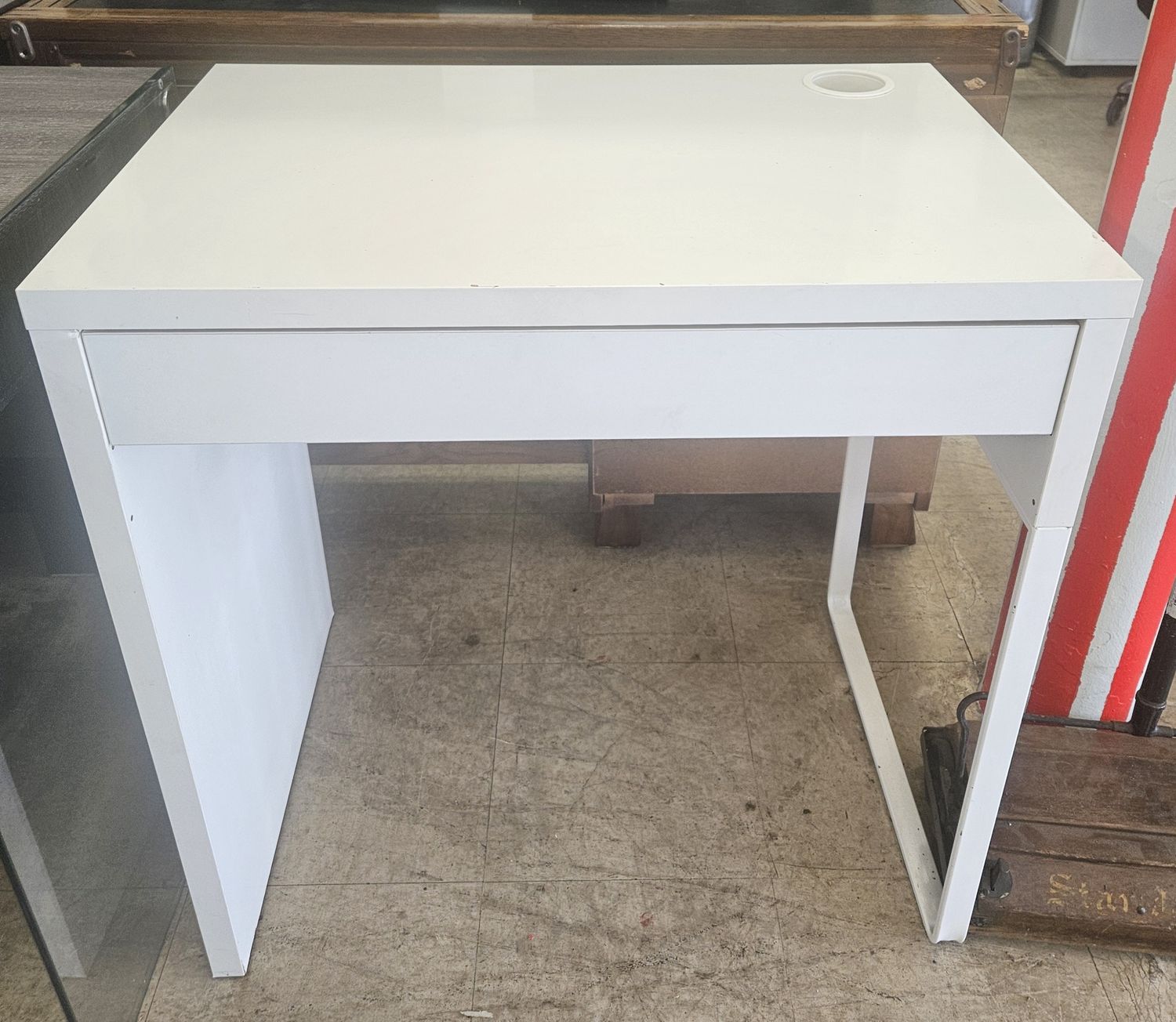 Modern White Writing Desk with Storage Drawer