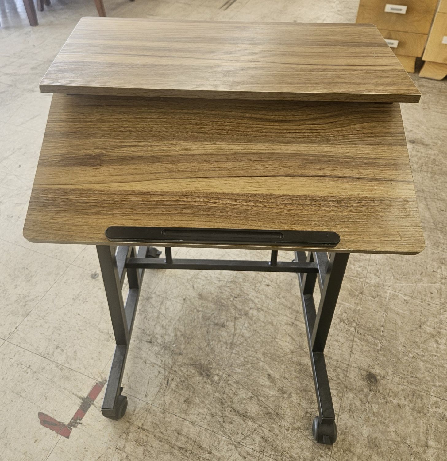 Adjustable Mobile Laptop &amp; Standing Desk Workstation