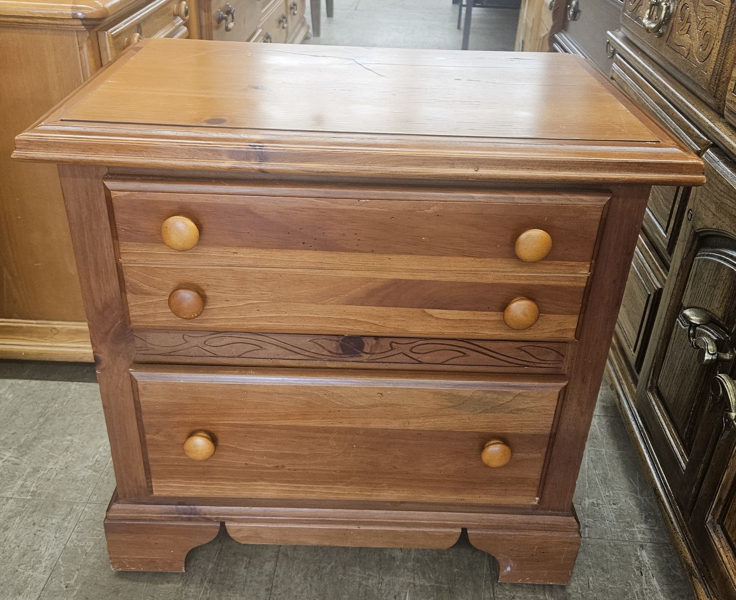 Bassett Rustic 3-Drawer Nightstand