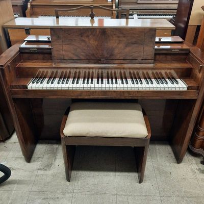 Ultra-Compact Wurlitzer Spinet Piano