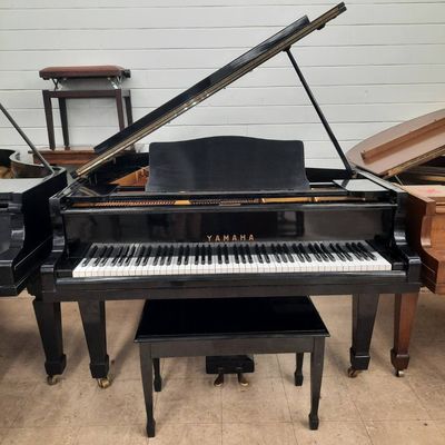 Yamaha G2 Baby Grand