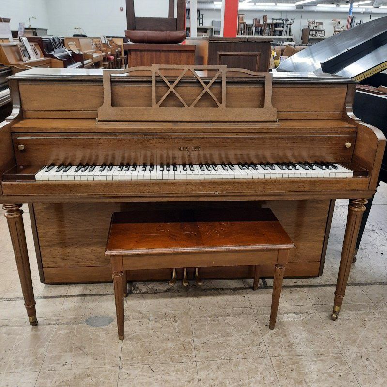 Gulbransen Master Console Piano