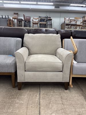 Broyhill Modern Beige Accent Chair