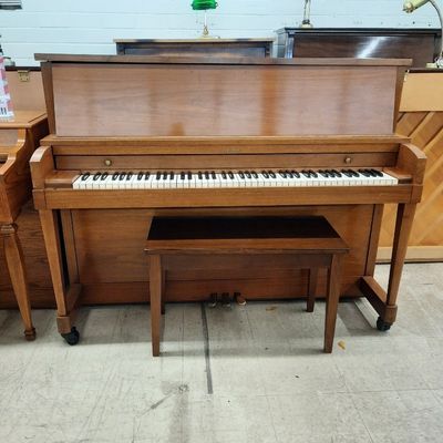 Baldwin Hamilton Studio Piano 2