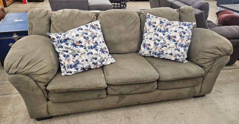 Oversized Plush 3-Seat Sofa - FREE DELIVERY