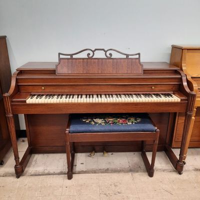 Baldwin Spinet Piano 4