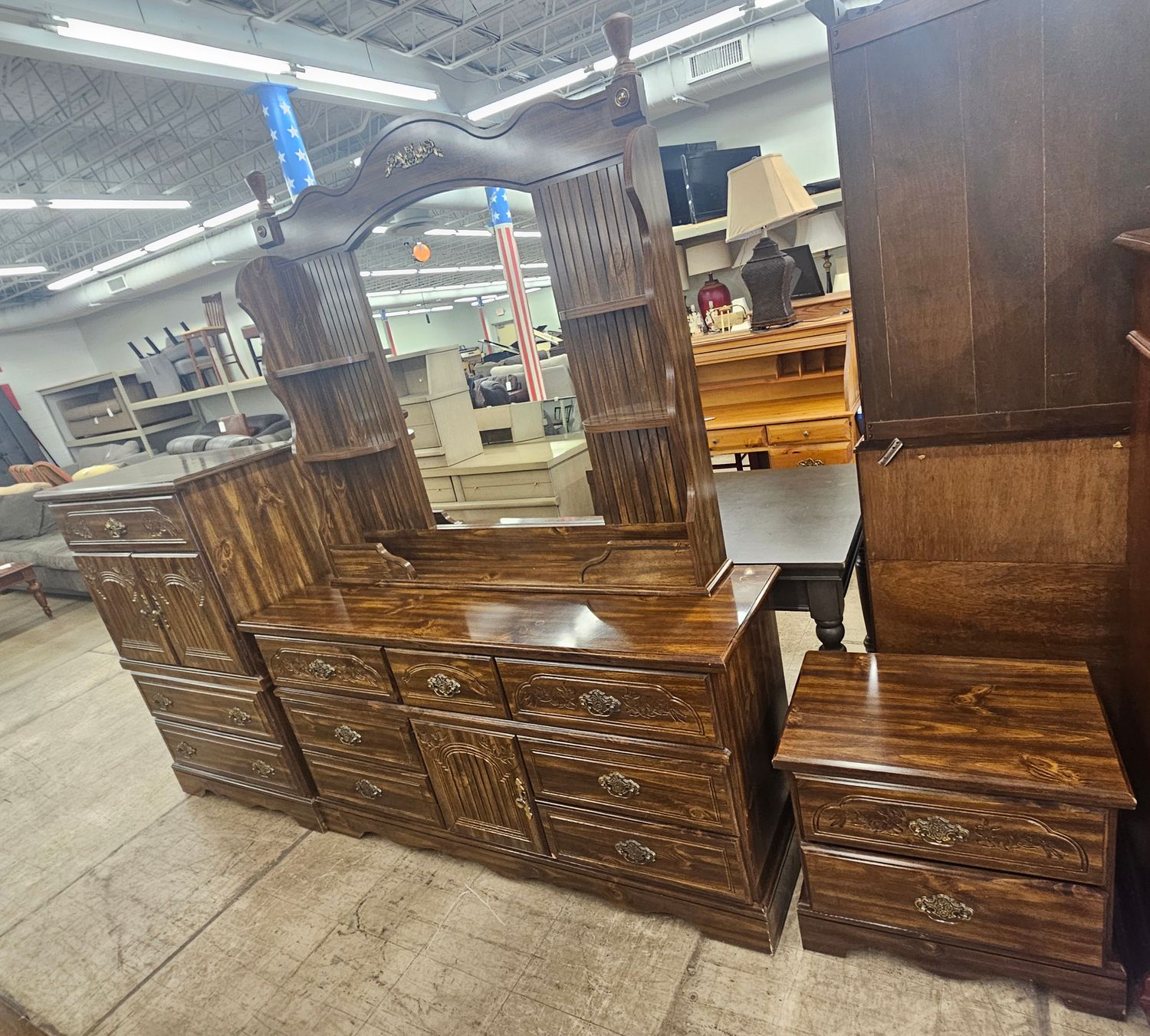 Vintage Dark Wood Bedroom Set - FREE DELIVERY