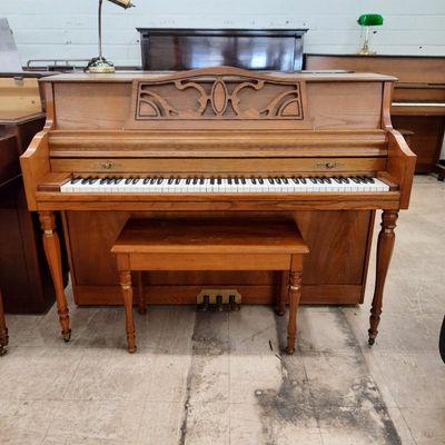 Wurlitzer Console Piano 4