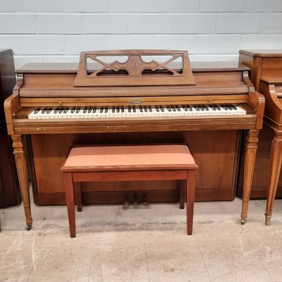 Wurlitzer Spinet Piano 4