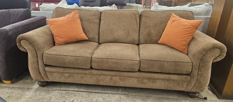 Broyhill Oversized Herringbone Sofa - FREE DELIVERY