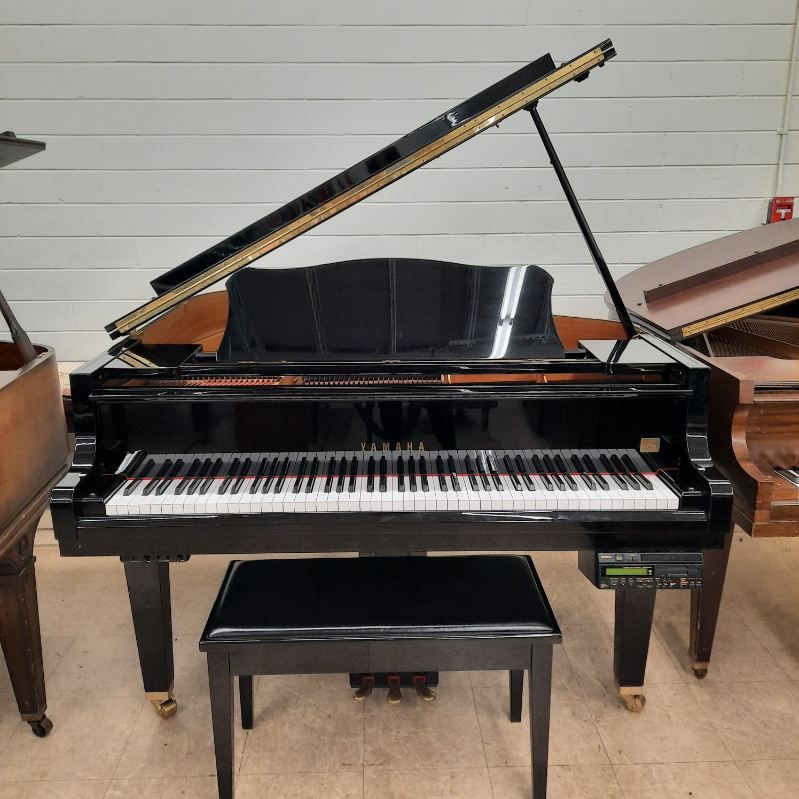 Black Yamaha Baby Grand Piano **FREE DELIVERY**