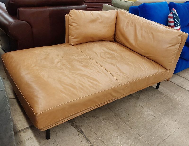 Crate &amp; Barrel Chaise Lounge - FREE DELIVERY