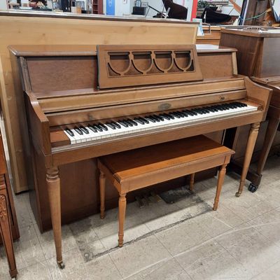 Wurlitzer Console Piano 5 **FREE DELIVERY**