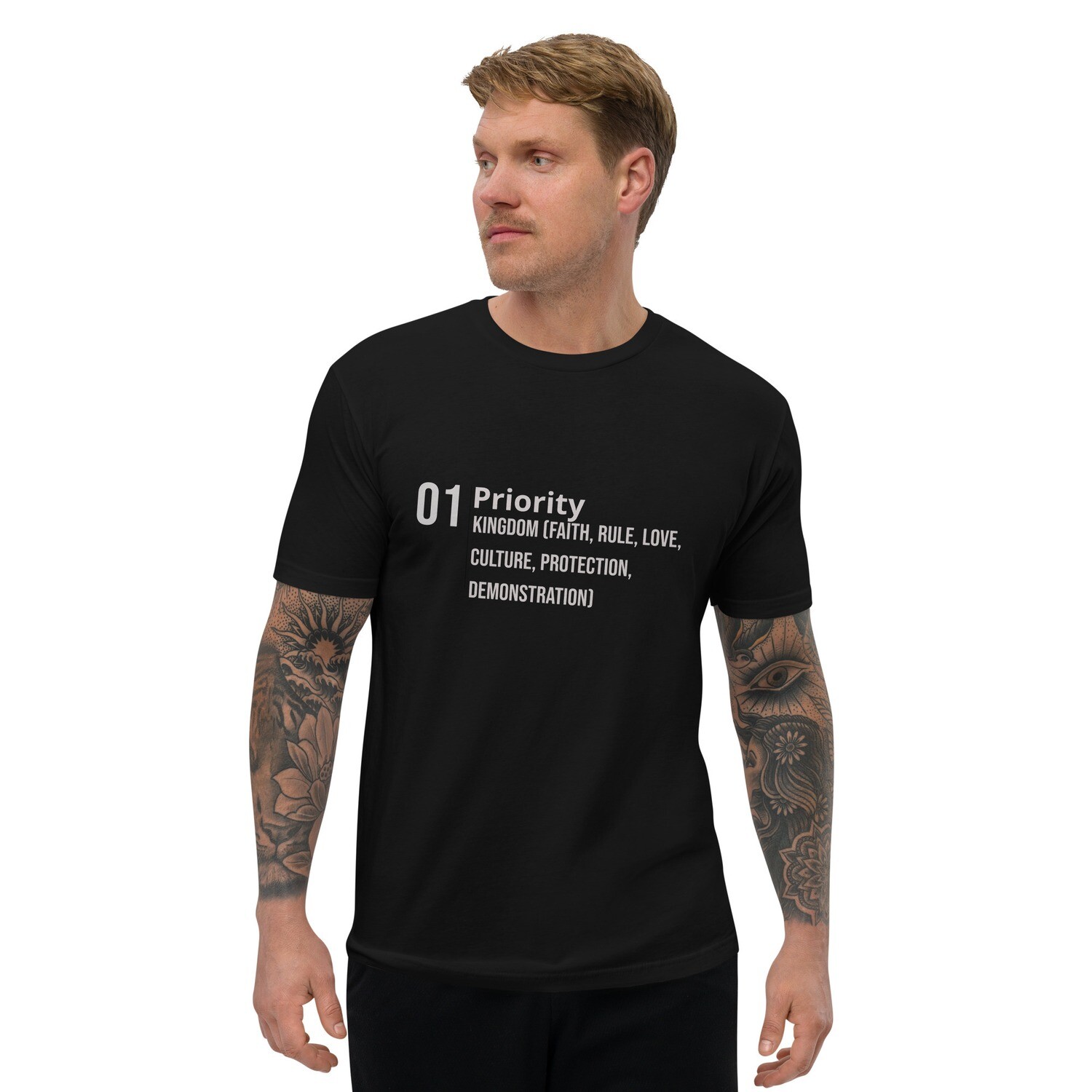 Short Sleeve T-shirt "Priority"