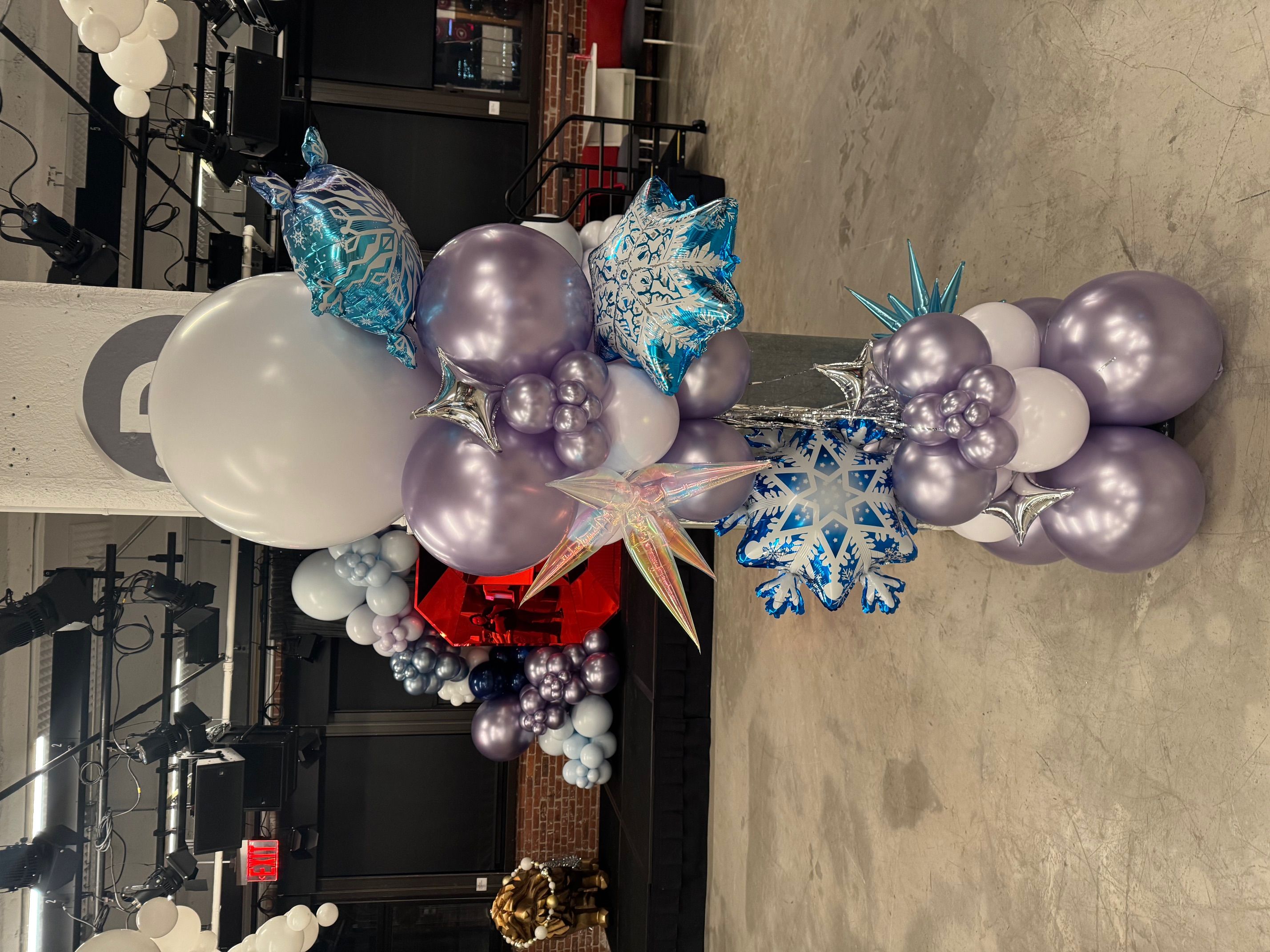 SUPREME Crazy Tower Column