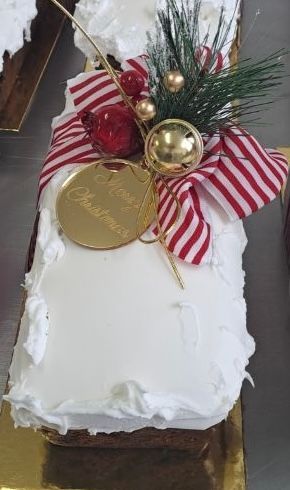 Christmas Fruit Cake (Fruit Cake Bars)