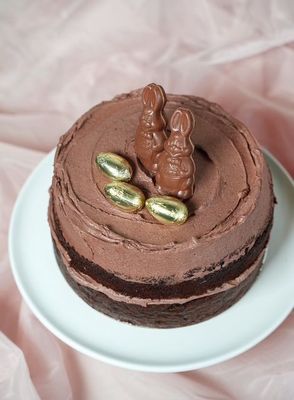 Crowd Pleasing Chocolate Cake