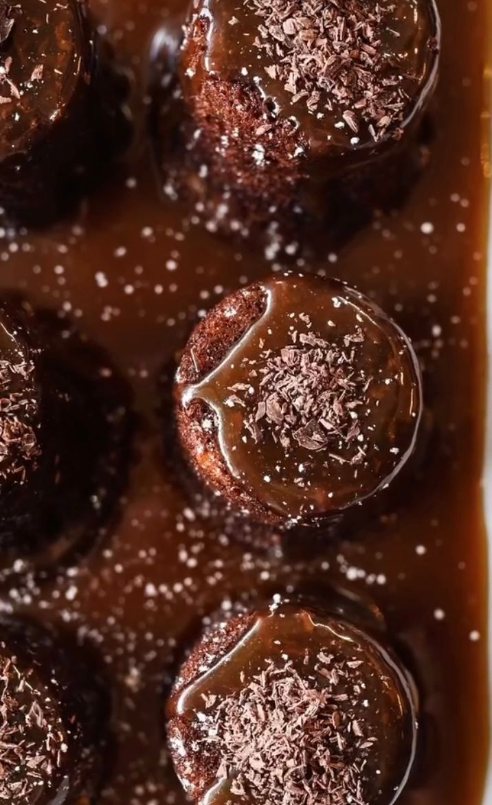 Sticky Date Puddings