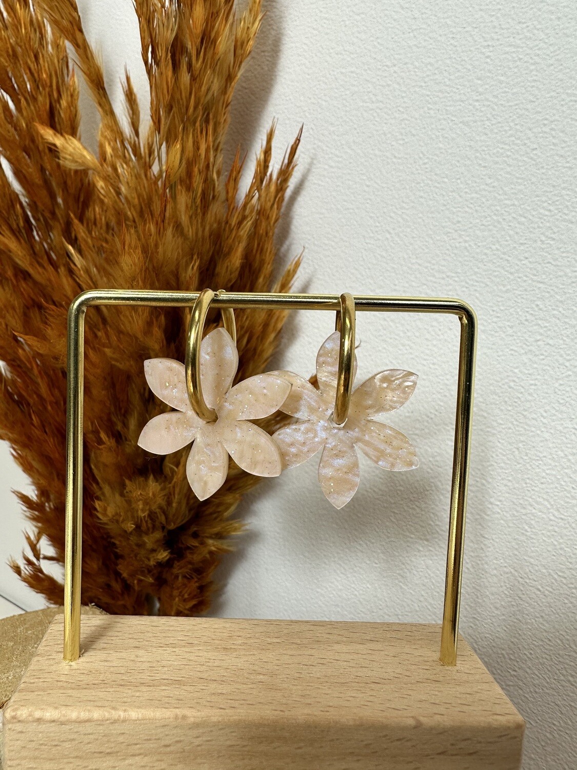 Flower &amp; Ring - Pearly Pink