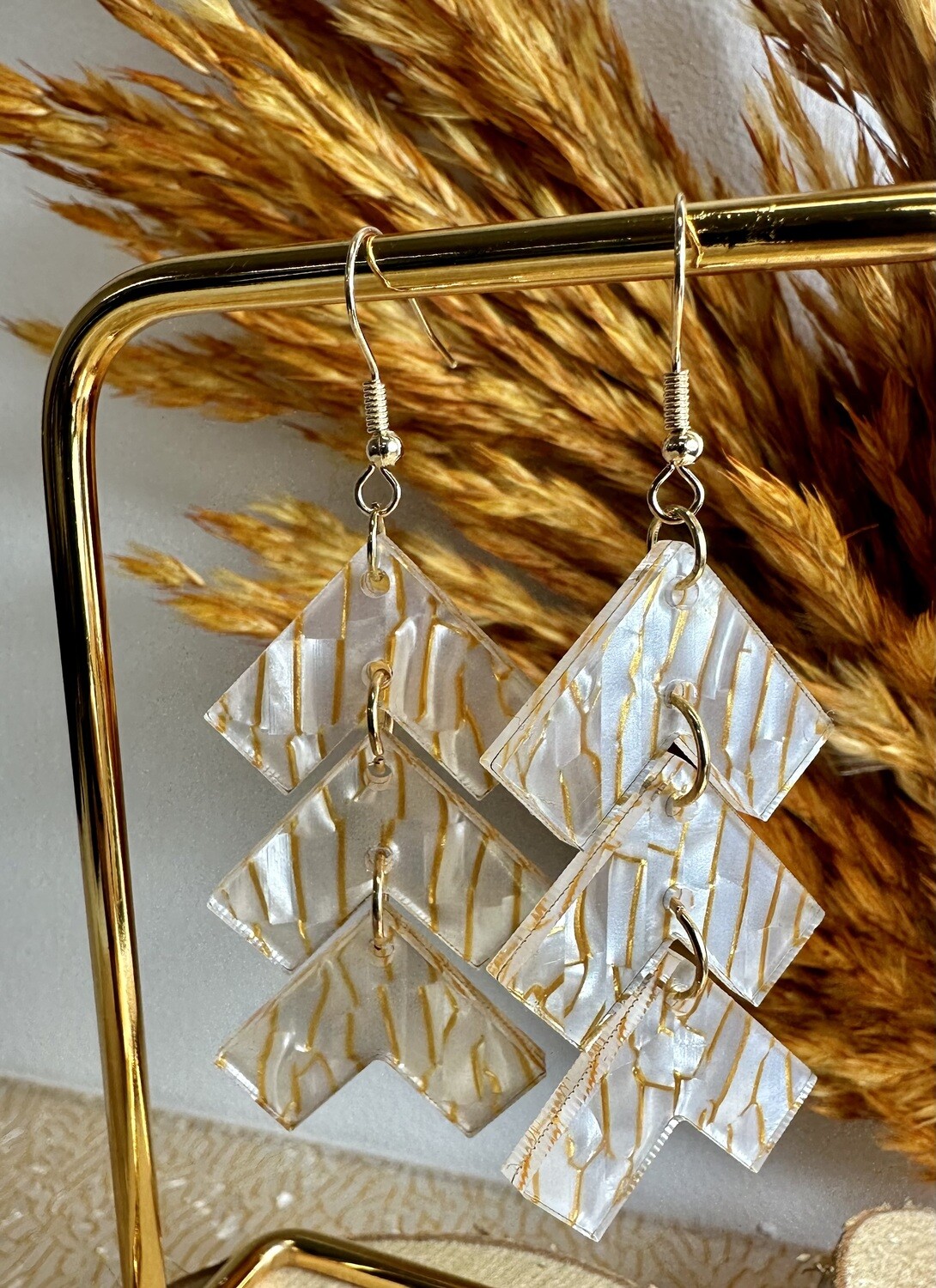 Zig zag - Pearly white &amp; Gold