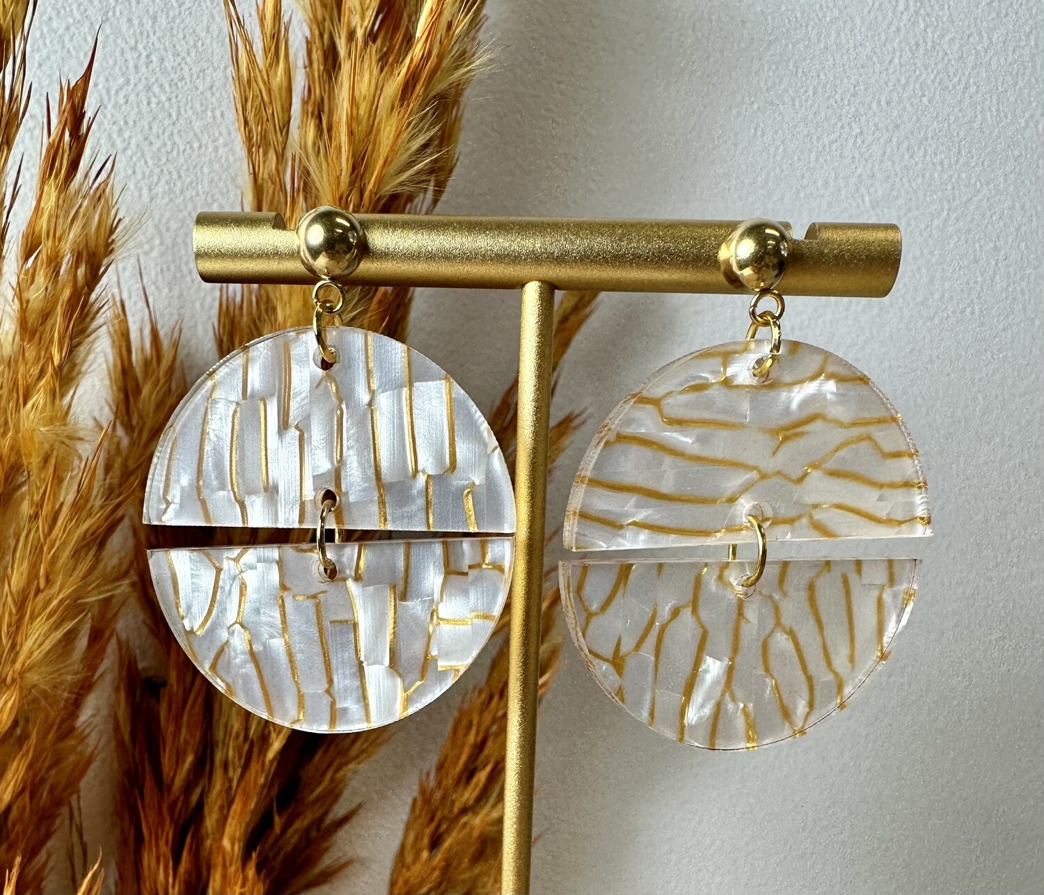 Little planet - Pearly white &amp; gold