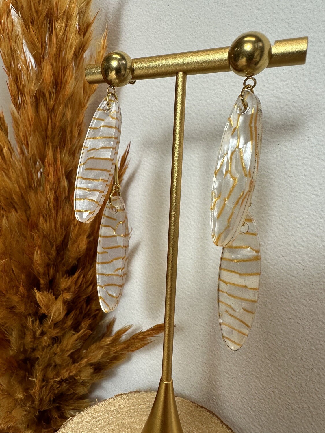 Big drop - Pearly white &amp; Gold