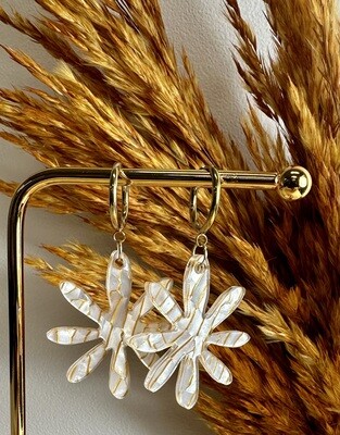 Big flower - Pearly white &amp; Gold