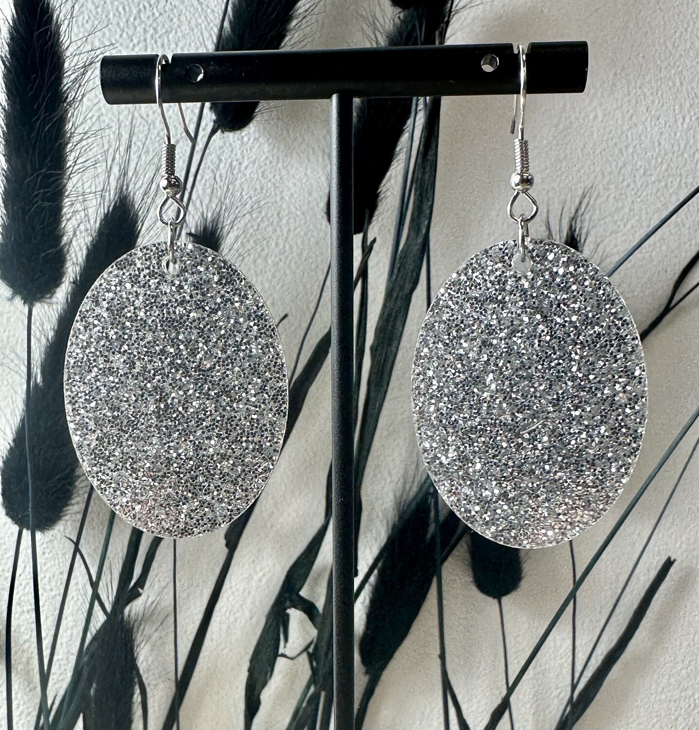 Oval - Silver Glitter