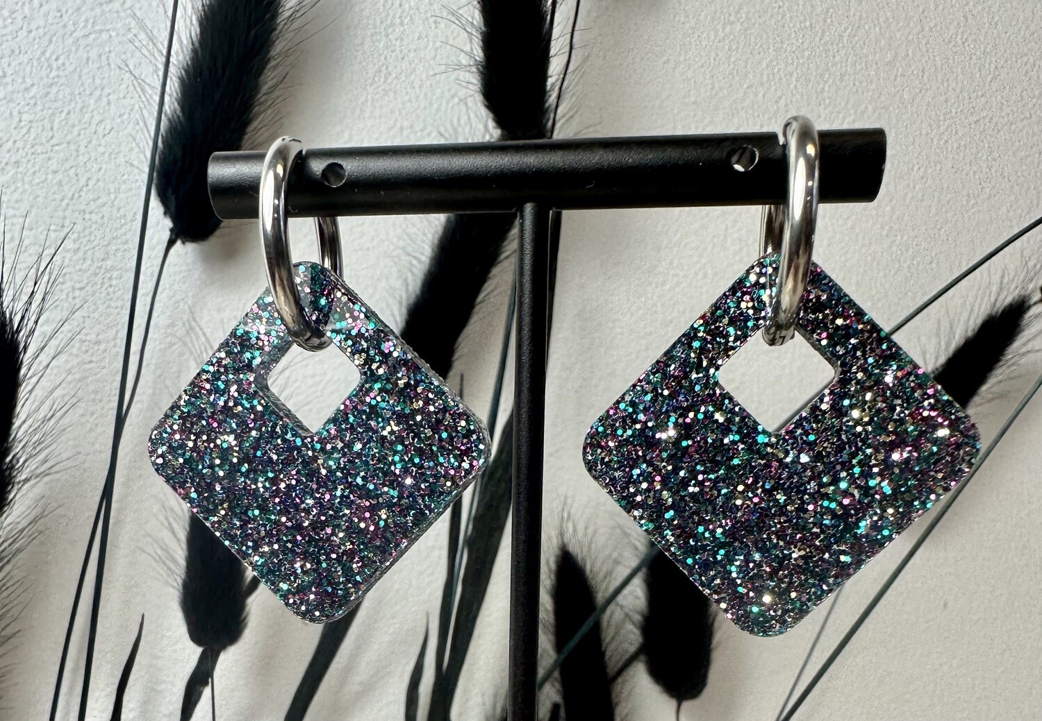 Square &amp; ring - Multi Color Grey Glitter