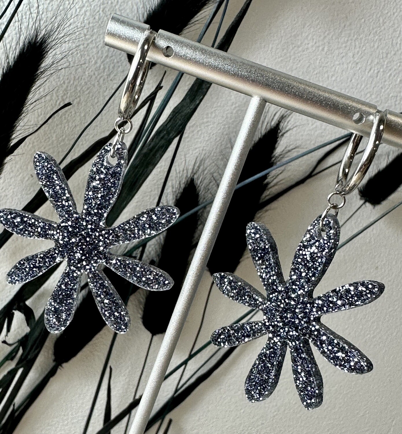 Big flower - Grey Silver Glitters