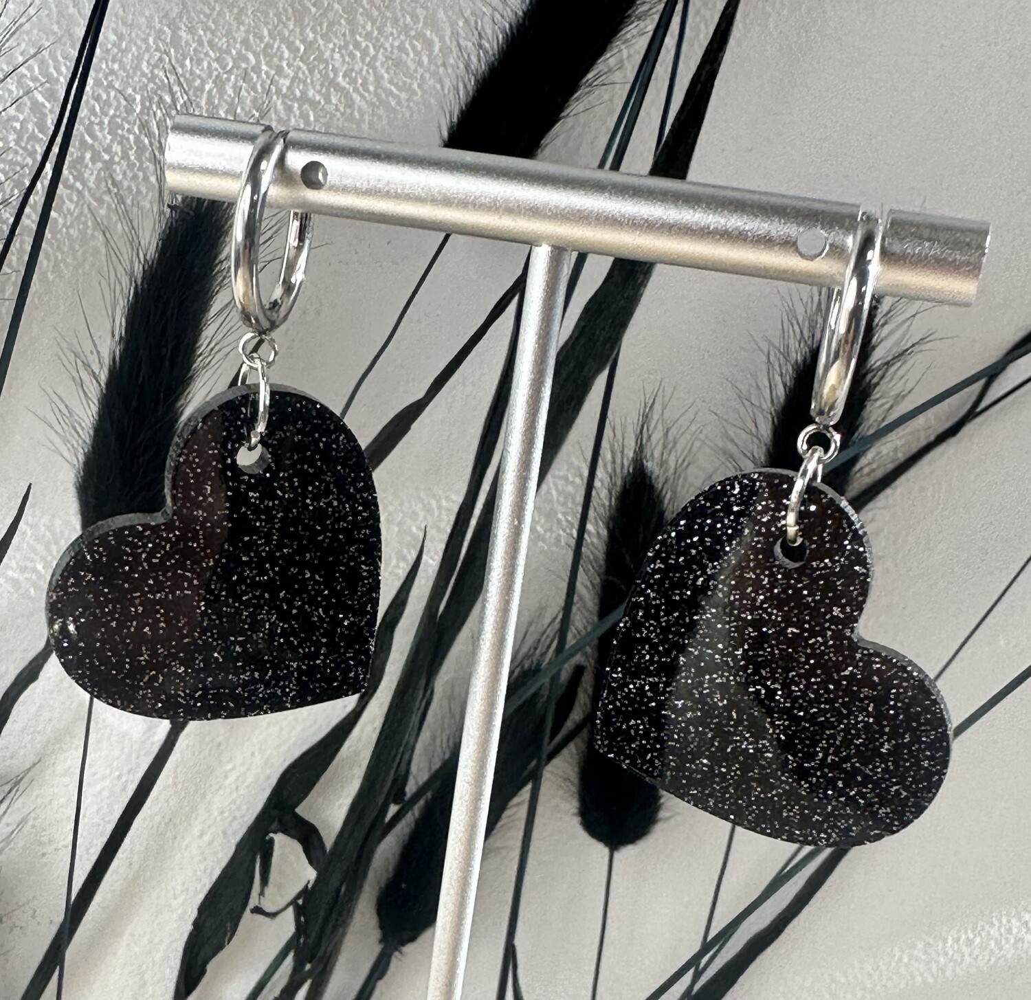 Small heart &amp; ring - Black-silver glitter