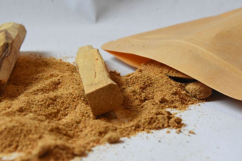 PALOSANTO IN POLVERE
