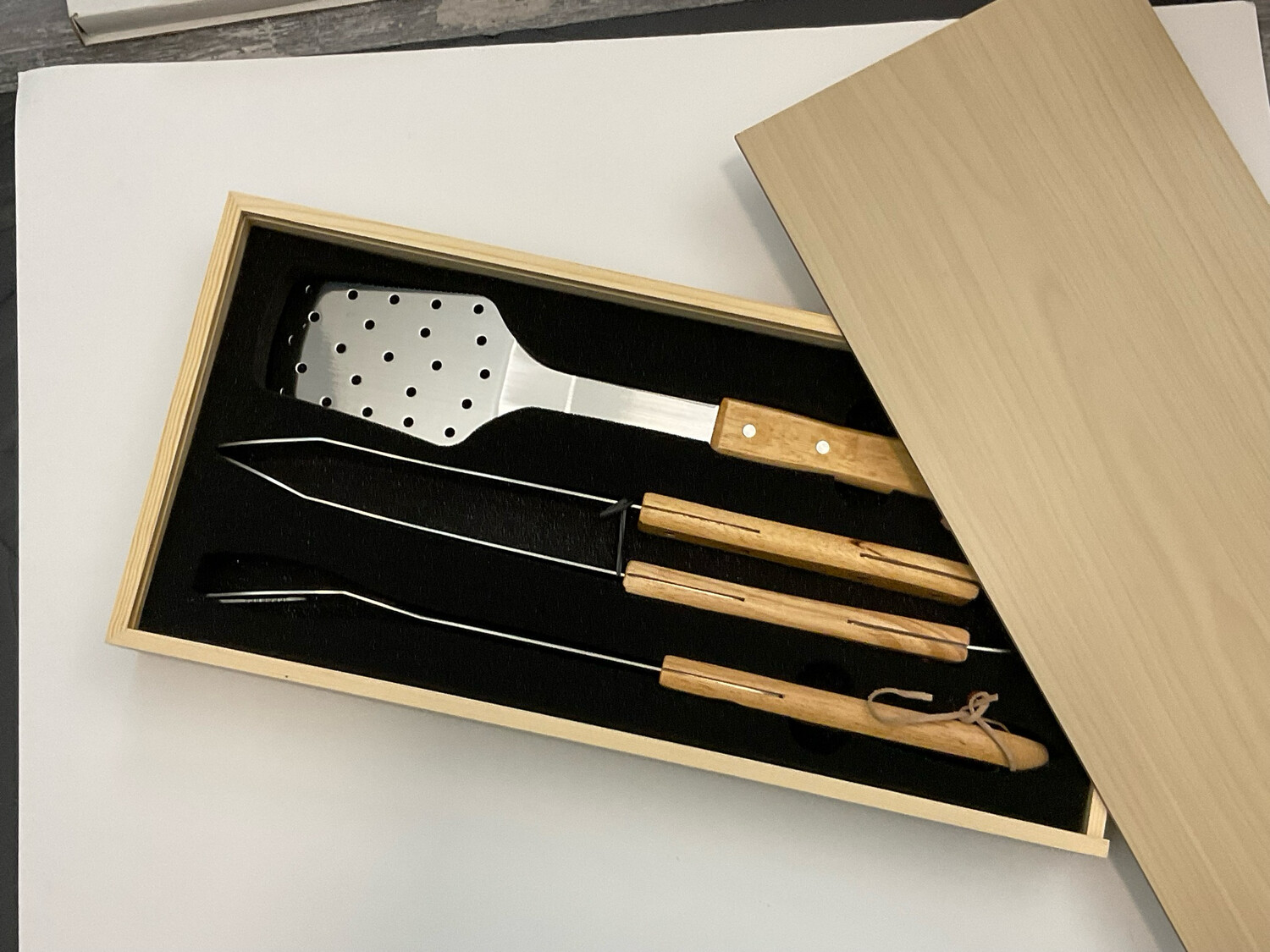 3 Piece BBQ Set In A Wooden Pine Box