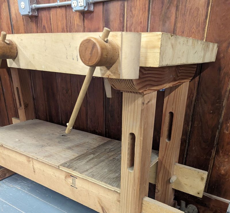 MAKE & TAKE WORKBENCH