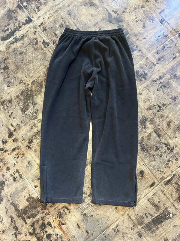 YEEZY GAP FLEECE SWEATS BLACK