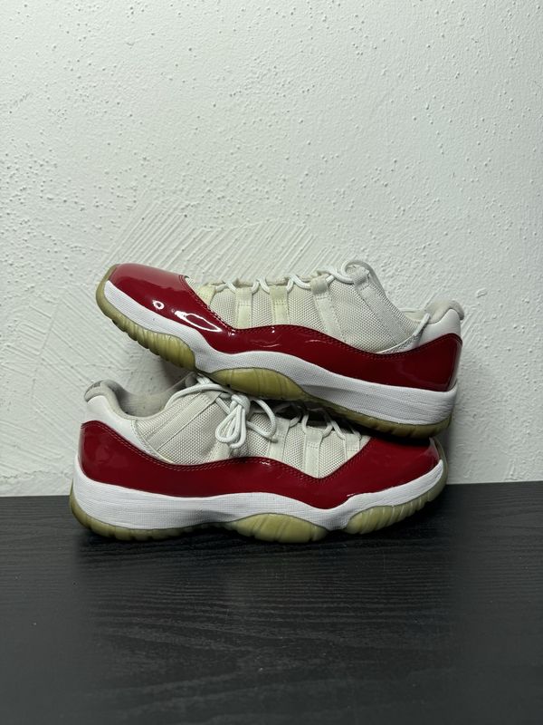 JORDAN 11 LOW CHERRY (USED, NB)