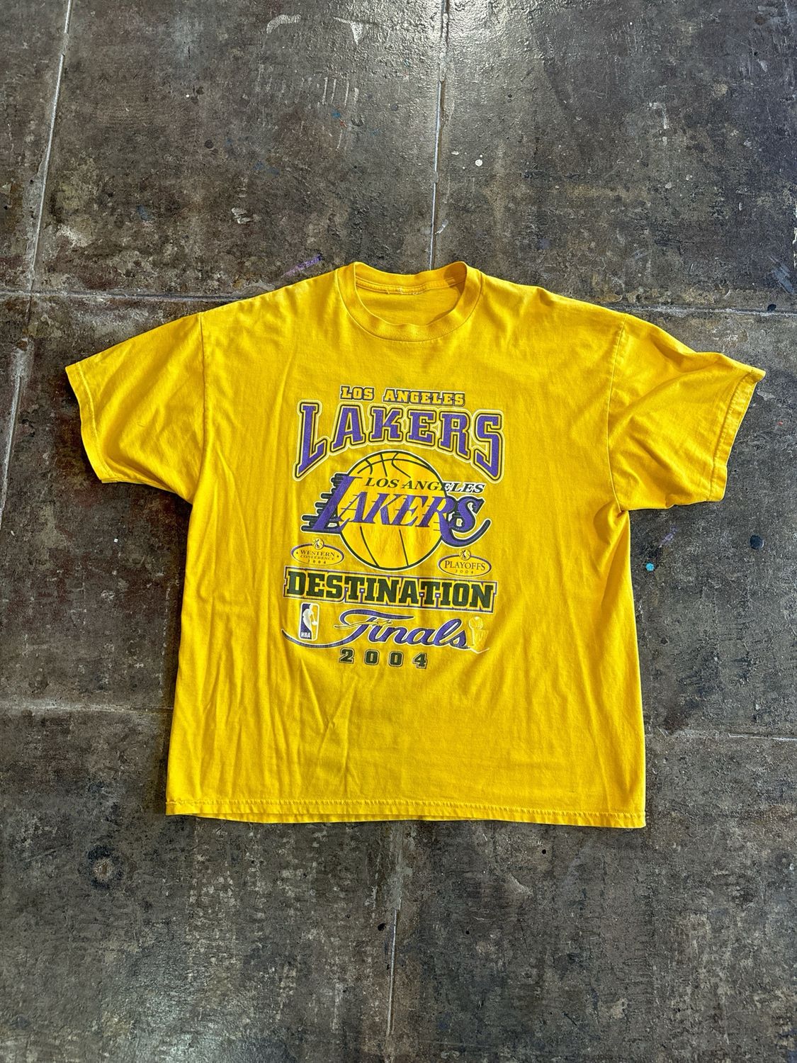 2004 LAKERS FINAL SIZE: XL