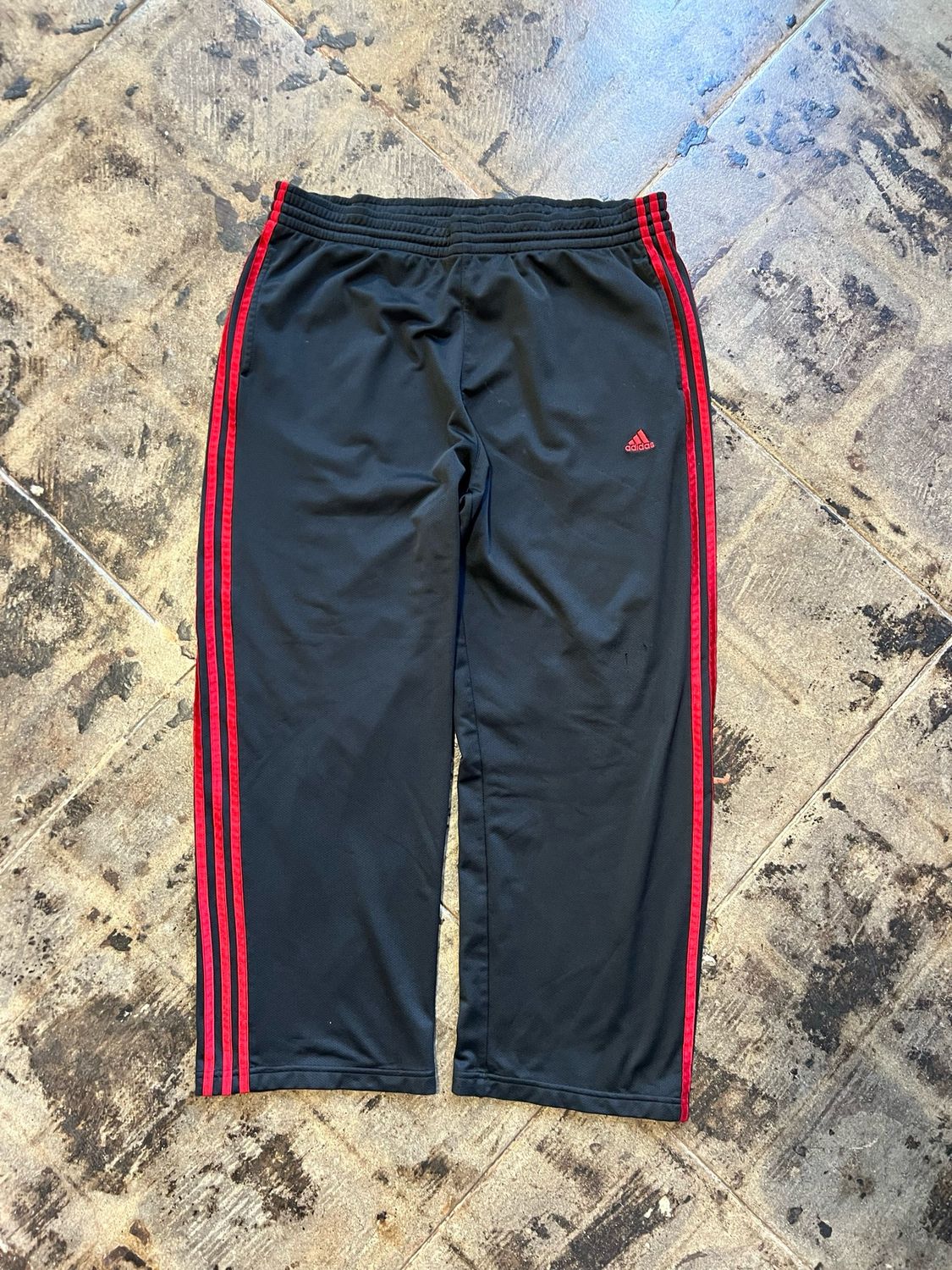 ADIDAS TRACK PANTS SZ: L