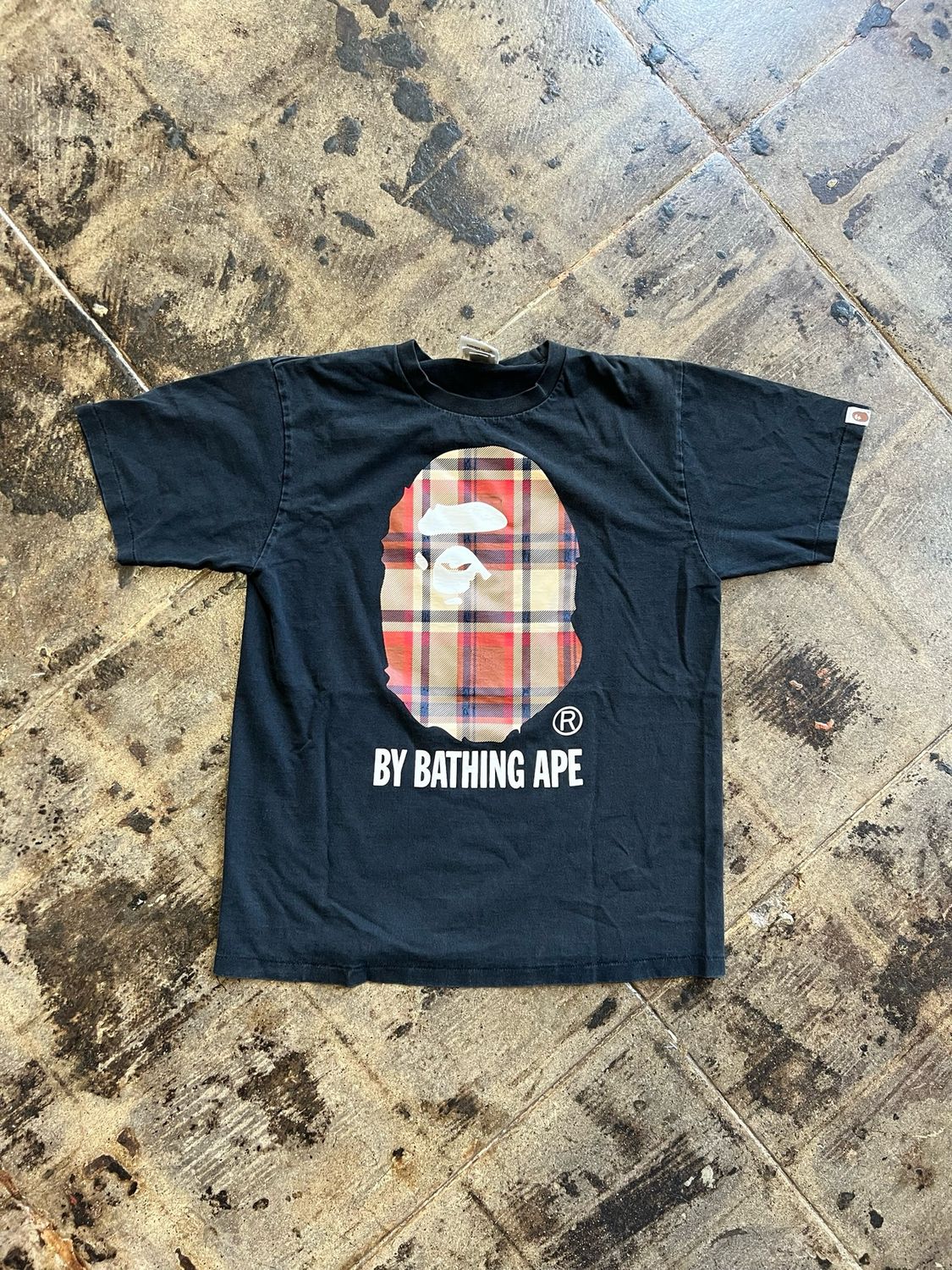 BAPE TEE BURBERRY PRINT SIZE: S