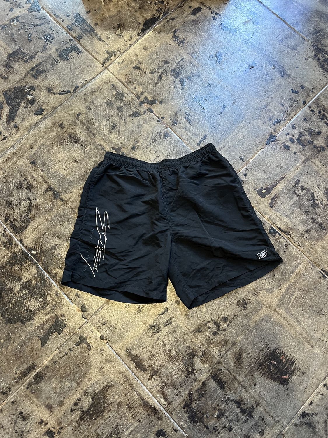 STUSSY SHORTS SZ: L