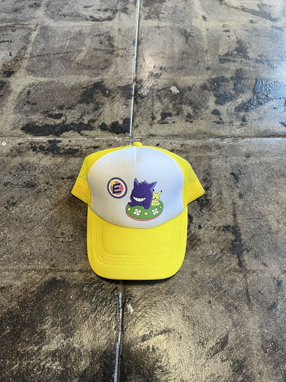 SAMPLE FRIENDS TRUCKER HAT YELLOW