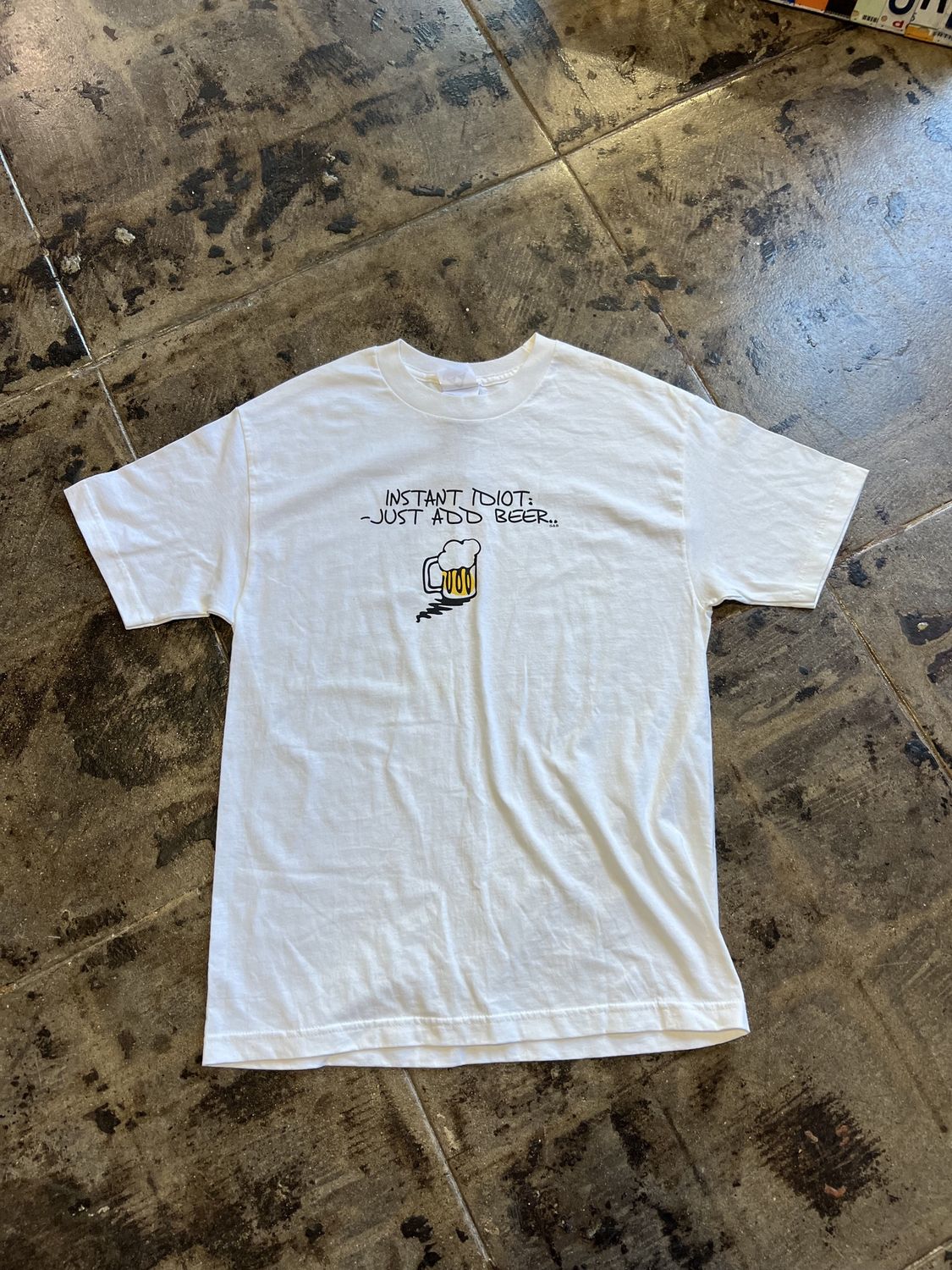 INSTANT IDIOT TEE SIZE: L