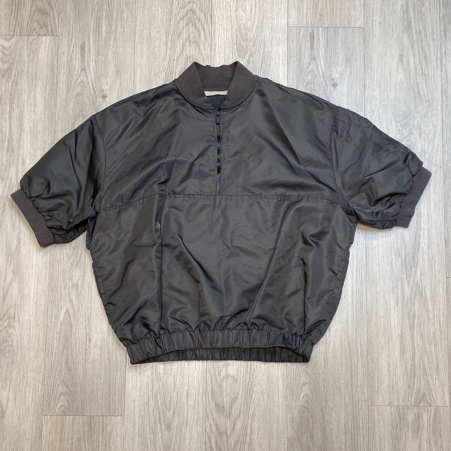 ESSENTIAL QUARTER SHORT SLEEVE CREWNECK SIZE:M