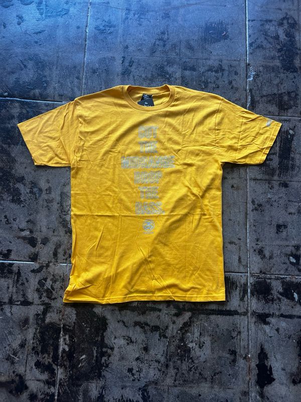 STUSSY YELLOW TEE SIZE:L