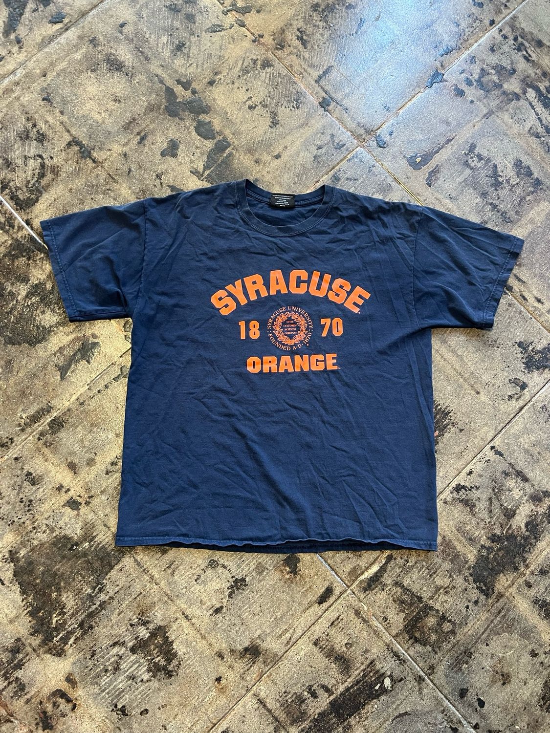 SYRACUSE TEE SIZE:L