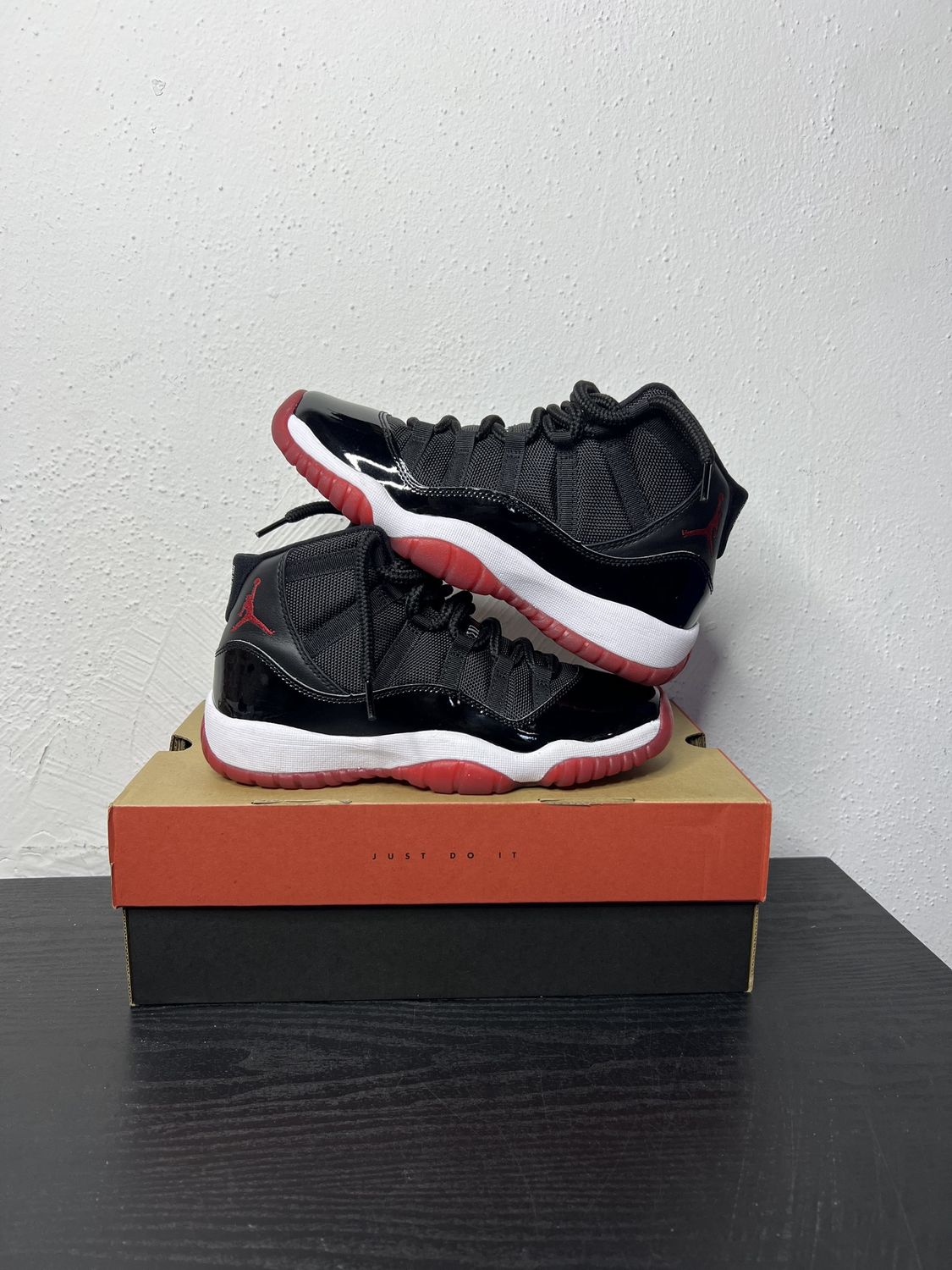 JORDAN 11 BRED (2019) (USED)