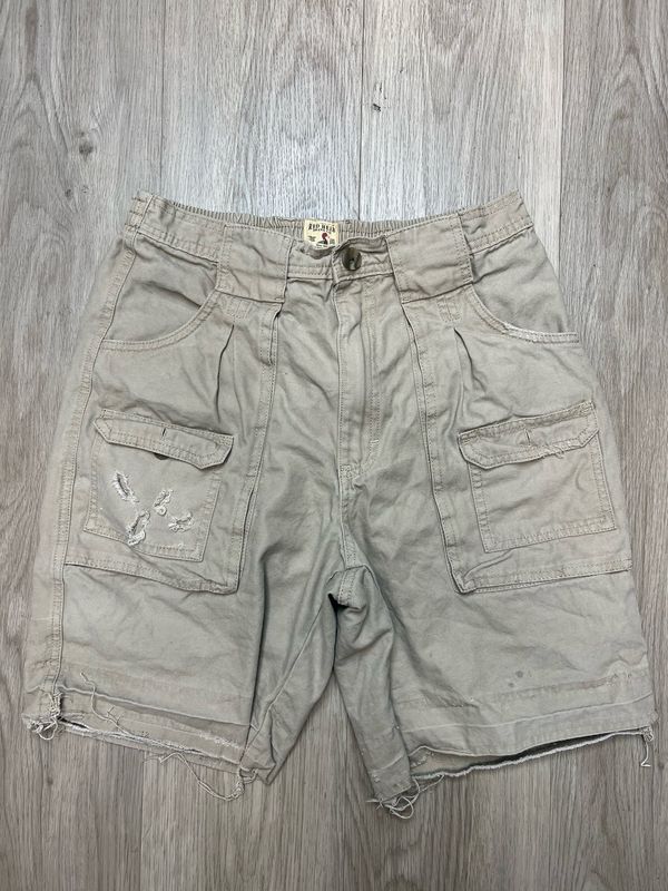 RED HEAD CARGO SHORTS SZ: 32